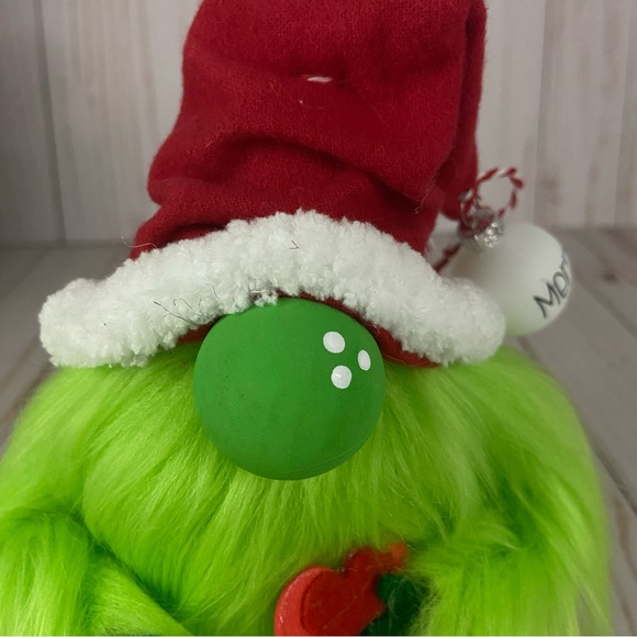 🚫SOLD🚫 Grinch Gnome Handmade Christmas Holiday Decor Green Faux Fur Red Flannel - Picture 3 of 12